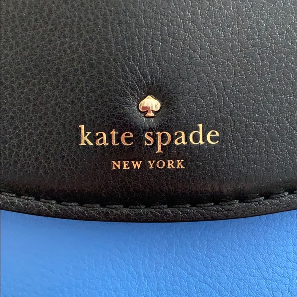 Handbag - Picture 3 of 5